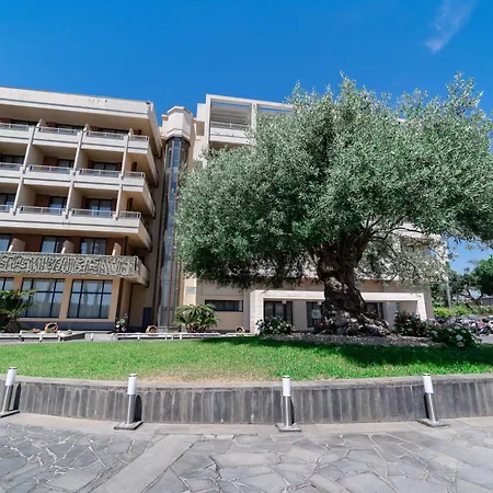 Nettuno Hotell 4*